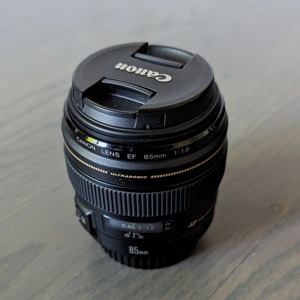 Canon EF 85mm f/1.8 USM Lens